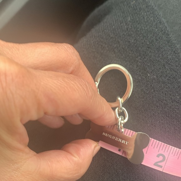New Burberry bone keychain - Picture 4 of 4